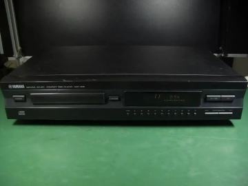 Yamha CDX-396 CD Player mit original Fernbedienung