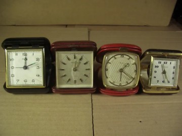 4 antike Reisewecker 3x Kienzle und 1x Blessing