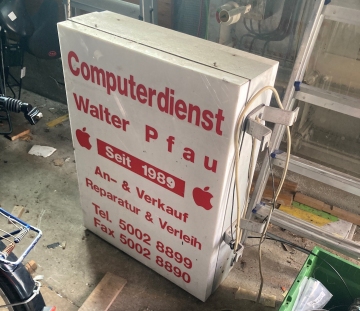 Firmenschild, Leuchtkasten