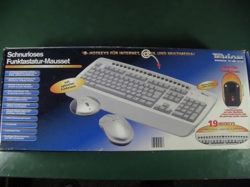 TEVION PS2 Funktastatur mit optischer Funkmaus TEVION PS2 Funktastatur mit optischer Funkmaus