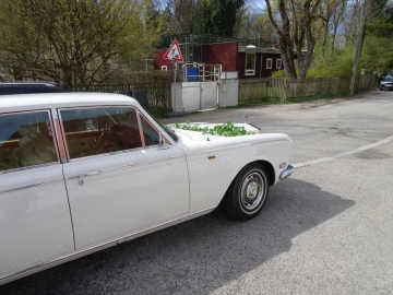 Oldtimer mit Fahrer zur Hochzeit mieten