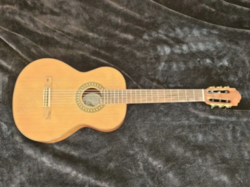 Höfner HC 504 4 4 Konzertgitarre