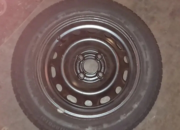 4 FELGEN aus Stahl mit Reifen