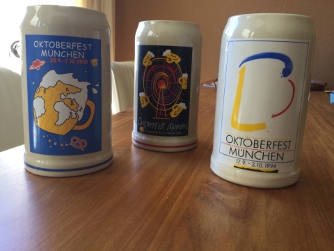 Oktoberfestbierkrüge