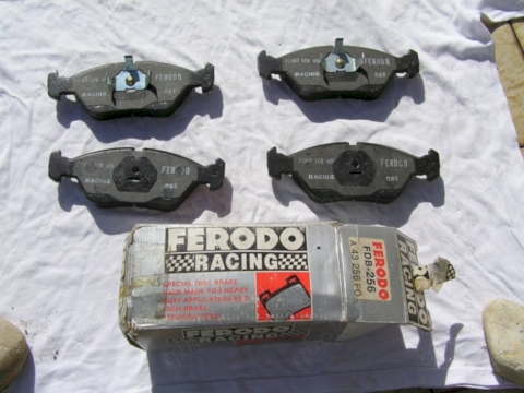 Racing Bremsklötze Vorderachse Ferodo FDB256 für BMW 5er (E28) 6er (E24)