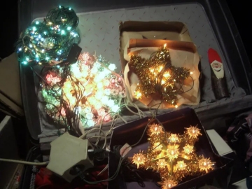 2 Koffer voll Weihnachtsdekoration!