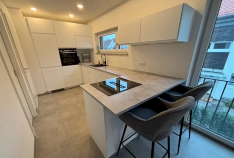 Moderne IKEA Küche weiß matt mit SIEMENS Geräten - 1,5 Jahre alt