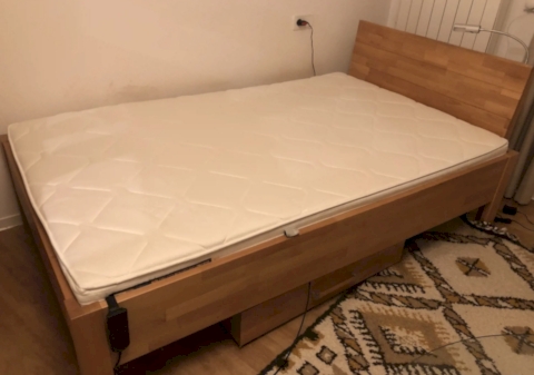 Bett(120 x 200 cm) mit elektrischem Lattenrost