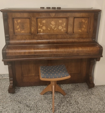 Antikes Klavier Crane & Sons 19. Jahrhundert verziert mit Blumen