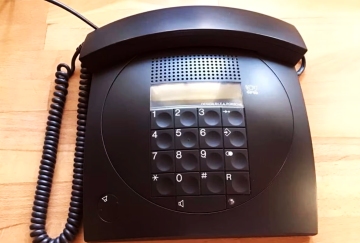 Porsche Design Telefon mit drehbarem Tastenfeld von 1991
