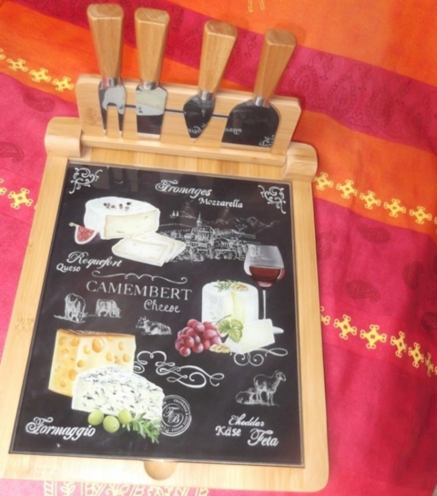 Käsebrett aus Bambus Vollholz