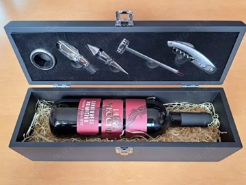 Edle Wein Präsentbox mit exklusivem Zubehör