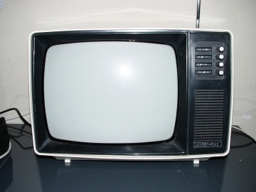 Vintage TV Yunost
