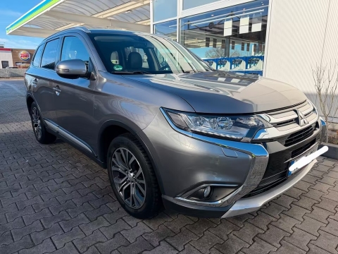 Mitsubishi Outlander 2.2 DI-D Diamant Edition+ 4WD Automatik