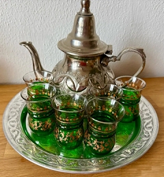 Orient.handgef.Tee Set 8-t. Teekanne 6 Teeglas Tablett Metall silber grün gold