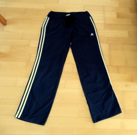 schwarze Trainingshose mit Bändel Adidas Größe XS / S