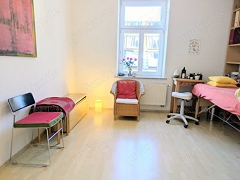 Behandlungsraum in Praxis in Sendling