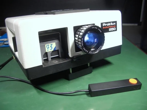 Zeiss Ikon Prokilux 250 mit Super Zoom Vario Talon für sehr große Projektion!