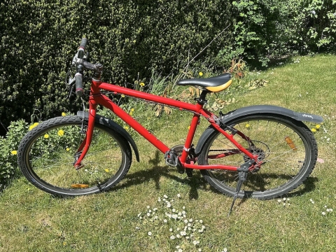 Robustes 24 Zoll Jugendfahrrad 24 Gang Kettenschaltung