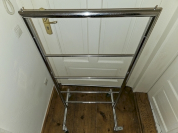 Wie neu! Profi Etagen Kleiderständer Chrom Ständer Garderobe 4 Rollen Laden Geschäft Ausstellung TOP