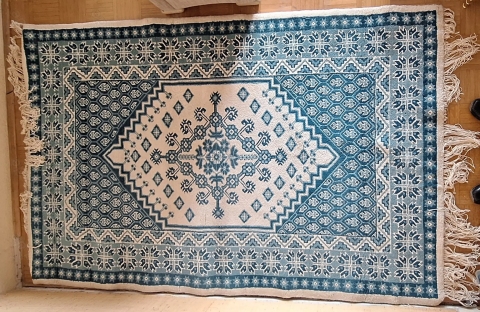 Tunesischer handgeknüpfter Teppich 229 * 148 lange Fransen, mit Zertifikat