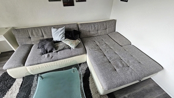 graues Sofa L-form rechts mit Schlaffunktion