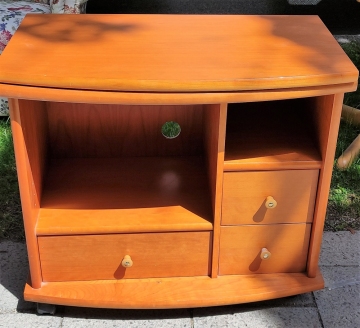 Fernsehschrank