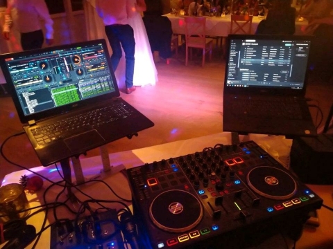 DJ für Weihnachtsfeier, Silvester, Hochzeit, runder Geburtstag etc.