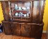Gut erhaltener Nussbaum-Buffetschrank zu verschenken