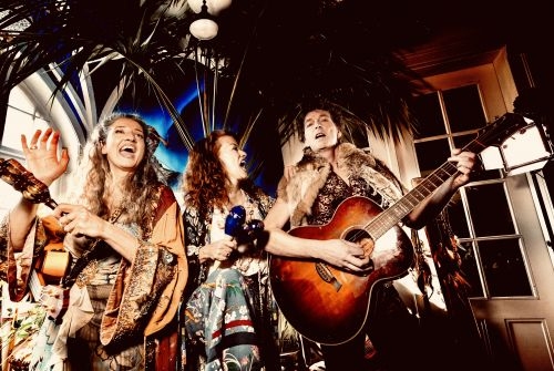 Sing together!
