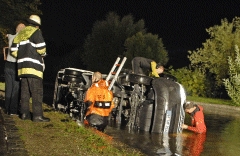 Kleintransporter in Nymphenburger Schlosskanal