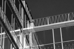 München - ungewohnte Perspektiven. Die Stadtbibliothek Laim zeigt Schwarzweiß-Fotografien von Richard Berndt