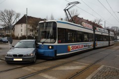 Beim Abbiegen Tram übersehen