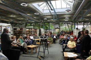 Von St. Quirin zum Pfarrverband - Ausstellung des Historischen Vereins in der Stadtbibliothek Laim Von St. Quirin zum Pfarrverband - Ausstellung des Historischen Vereins in der Stadtbibliothek Laim