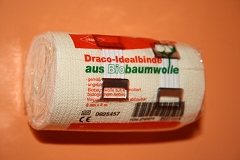 Verbandstoffe aus aus Bio-Baumwolle in der Hahnen-Apotheke