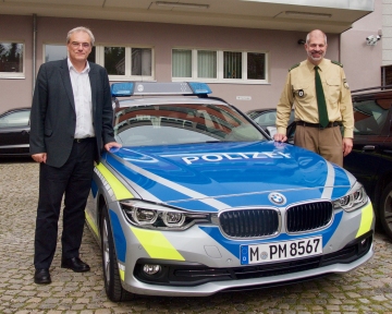 SPD-Landtagsabeordneter Florian Ritter besucht die Polizeiinspektion 41 in Laim