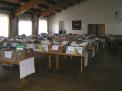 Flohmarkt für Bücher, CDs, LPs und DVDs mit großem Angebot für Kinder