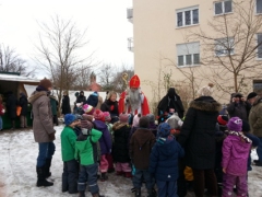 Adventsbläser und Kinderchor im adventlichen Laim 2023