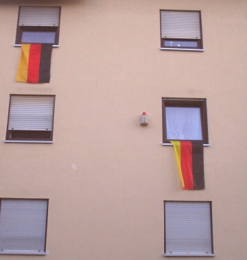 Wenn Begeisterung beim Flaggezeigen das Wissen darüber übersteigt