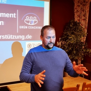 Was tun, wenns kracht - Stefan Grün beim 101. Unternehmerstammtisch