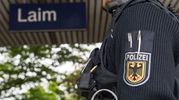 Polizeieinsatz nach Waffenäußerung Maßnahmen an den Bahnhöfen Laim und Pasing