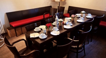 Gemütlicher Austausch bei Kaffee und Kuchen: Der Kaffeenachmittag des Historischen Vereins Laim am 10.12.2025